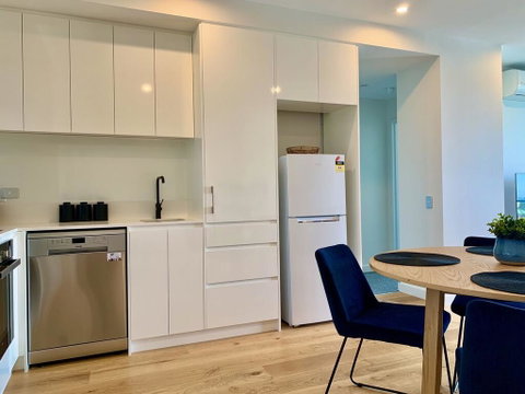 Exclusive Parkland Living Adelaide Central - Australia Accommodation 2