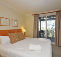 Executive 1 bedroom Spa Villa located within Cypress Lakes Resort - Australia Accommodation