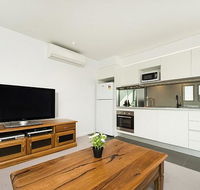 Executive Luxury Apartment - Australia Accommodation