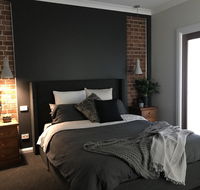 Executive Villa private 2 bedroom in ideal location - Australia Accommodation