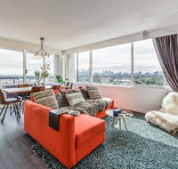 Exquisite 2 bed apartment with beach  city views - Australia Accommodation