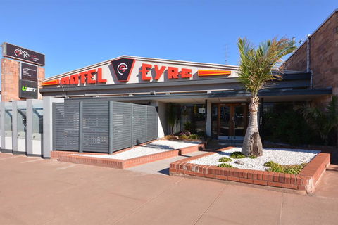 Eyre Hotel - Australia Accommodation 2