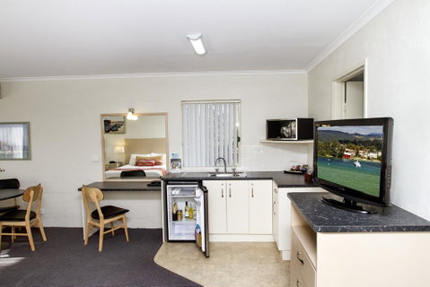 Fairway Motor Inn - Australia Accommodation 0