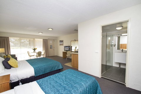 Fairway Motor Inn - Australia Accommodation 1