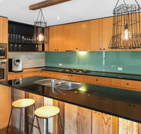 Family Foreshore Favourite - Australia Accommodation