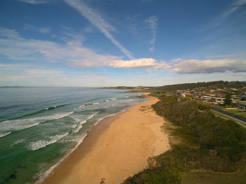 Flat 1/15 Dalmeny Drive - Australia Accommodation 1