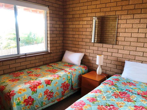 Flat 2 - 3 Bay Lane - Australia Accommodation 3