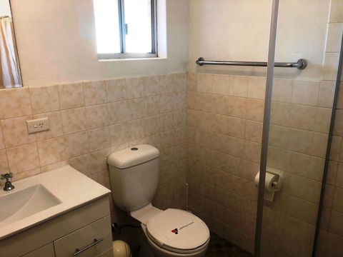 Flat 2 - 3 Bay Lane - Australia Accommodation 2