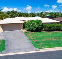 Frangipani Hideaway - Australia Accommodation