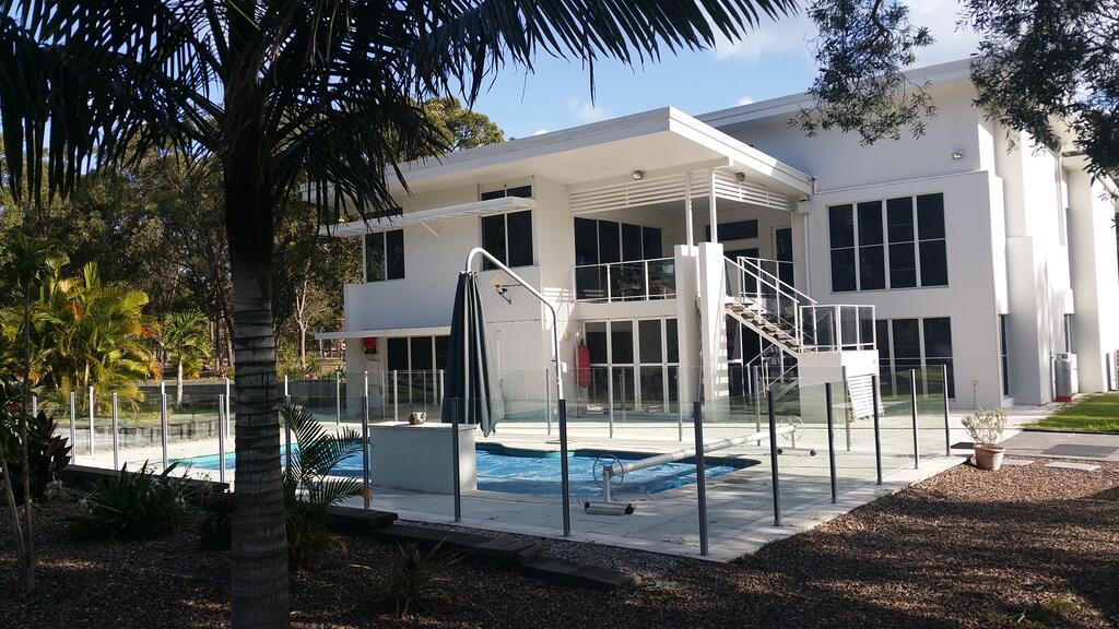 Nikenbah QLD Australia Accommodation