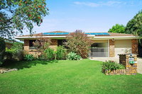 Freshly revovated Dog Friendly House walking distance to Waterfront