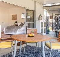 Gartelmann Studio  Gartelmanns Wines walk to The Deck Cafe  Wine tasting - Australia Accommodation