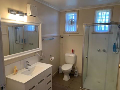Gazebo Motor Inn - Australia Accommodation 3
