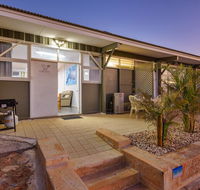 Getaway Villas Unit 38-10 - 2 Bedroom Self-Contained Accommodation - Australia Accommodation