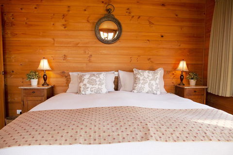 Glenlowren - Australia Accommodation 3