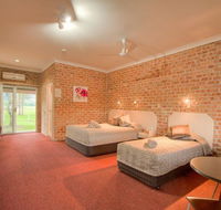 Country Lodge Motel - Australia Accommodation