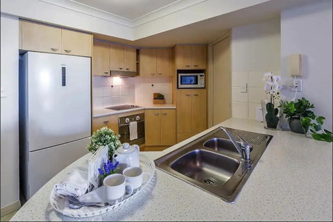 Gold Coast Apartment At Sandcastles On Broadwater - Australia Accommodation 1