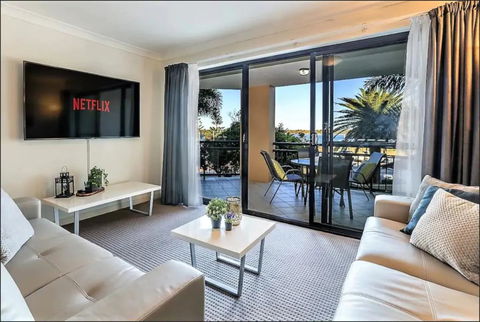 Gold Coast Apartment At Sandcastles On Broadwater - Australia Accommodation 0