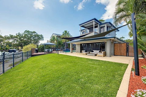 Gold Coast Stunning Waterfront Holiday Retreat - Australia Accommodation 2