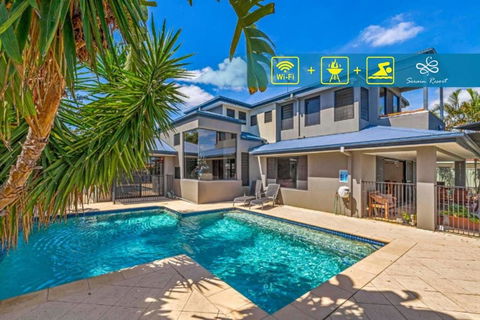 Gold Coast Stunning Waterfront Holiday Retreat - Australia Accommodation 0