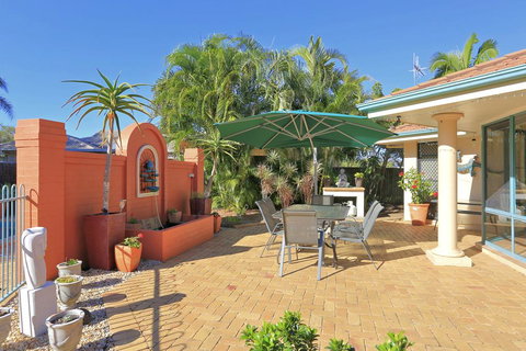 Golden Cane Bed & Breakfast - Australia Accommodation 0