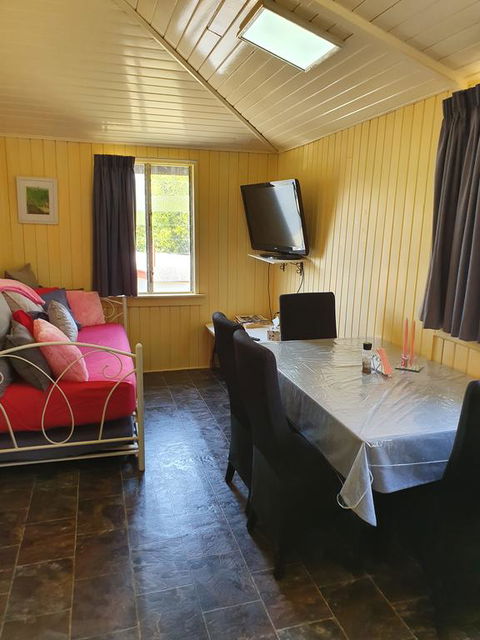 Golden Mt Rest Off Pepperina Lane - Australia Accommodation 1