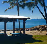 Golden Sands Beach House - Australia Accommodation