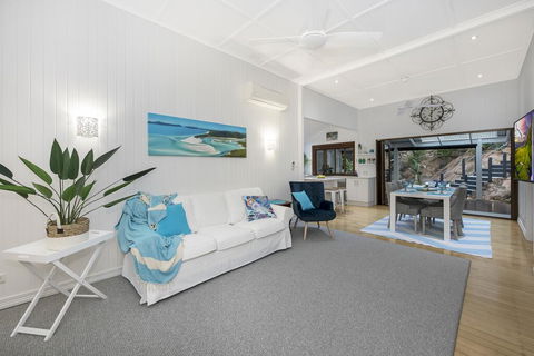 Gorgeous Home 3 Mins To Strand - Australia Accommodation 2