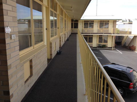 Grand Central Motel - Australia Accommodation 2