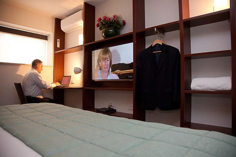 Grand Hotel And Studios - Australia Accommodation 2