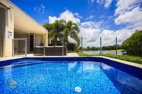 Grand Oasis At Sanctuary Cove - Australia Accommodation 1