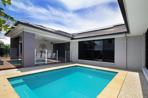Grand Parade - Australia Accommodation 0