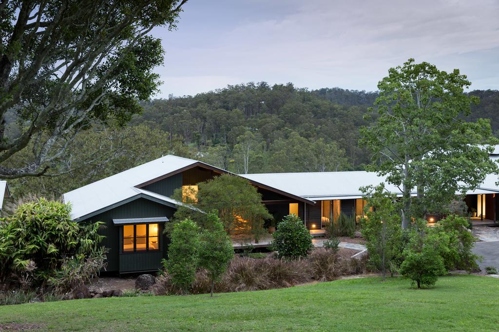 Pullenvale QLD Australia Accommodation