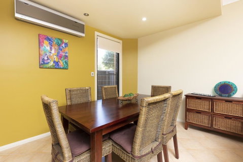 Gwydir Court 6 - Australia Accommodation 3