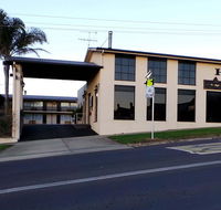 Halfway Motel - Australia Accommodation