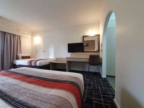 Hamilton's Queanbeyan Motel - Australia Accommodation 1