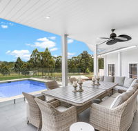 Hamptons on Figtree - Australia Accommodation