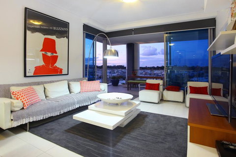 Harbour Quays - Australia Accommodation 1