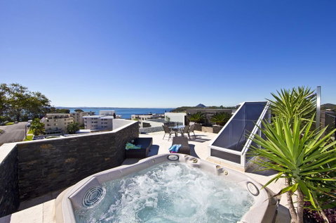 Harbour View Penthouse - The Perfect Location - Australia Accommodation 0