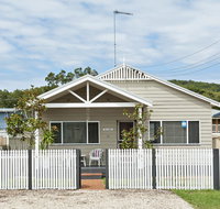 Harry's House - Australia Accommodation