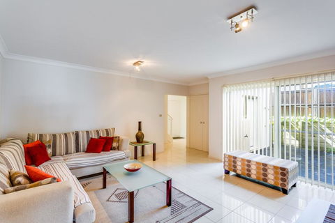 Hear The Waves At Anna Bay! - Australia Accommodation 2