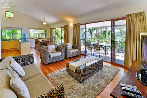 Heliconia Grove 9 - Australia Accommodation 2
