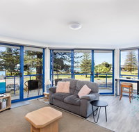 Heritage 202 Overlooking the Water - Australia Accommodation