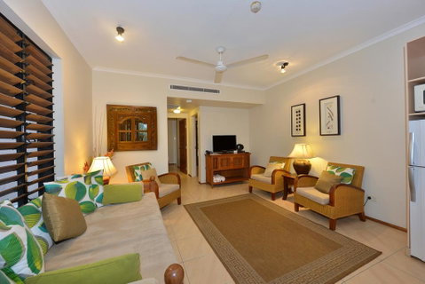 Hibiscus Hi - Australia Accommodation 2