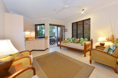 Hibiscus Hi - Australia Accommodation 0