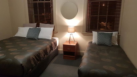 Highlands Hotel - Australia Accommodation 1