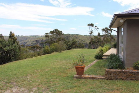 Highview - Australia Accommodation 1