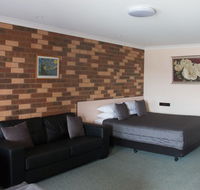 Highway Inn Motel - Australia Accommodation