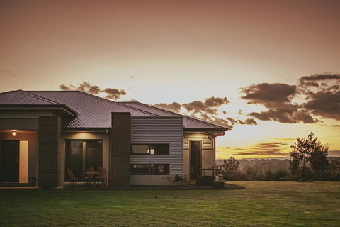 Hillcrest - Australia Accommodation 0