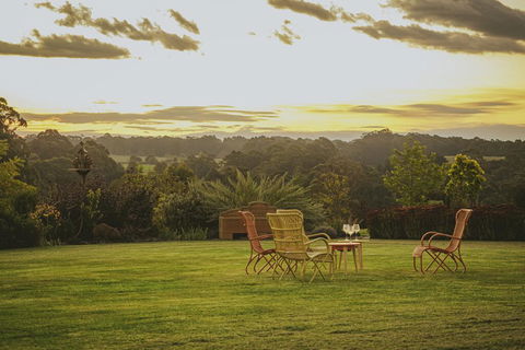 Hillcrest - Australia Accommodation 2